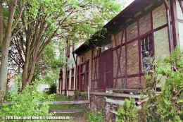 salzmuende_bhf_schuppen_so_2010_c_b1000.jpg (163394 Byte)